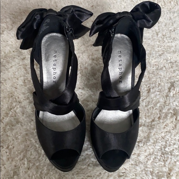 Peep toe black heels! - Brand Metaphor Size 6.0 - Picture 7 of 9